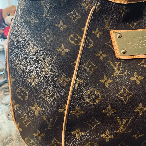 Used Authentic LV Galleria PM, classic monogram, pictures shown - Picture 12 of 16